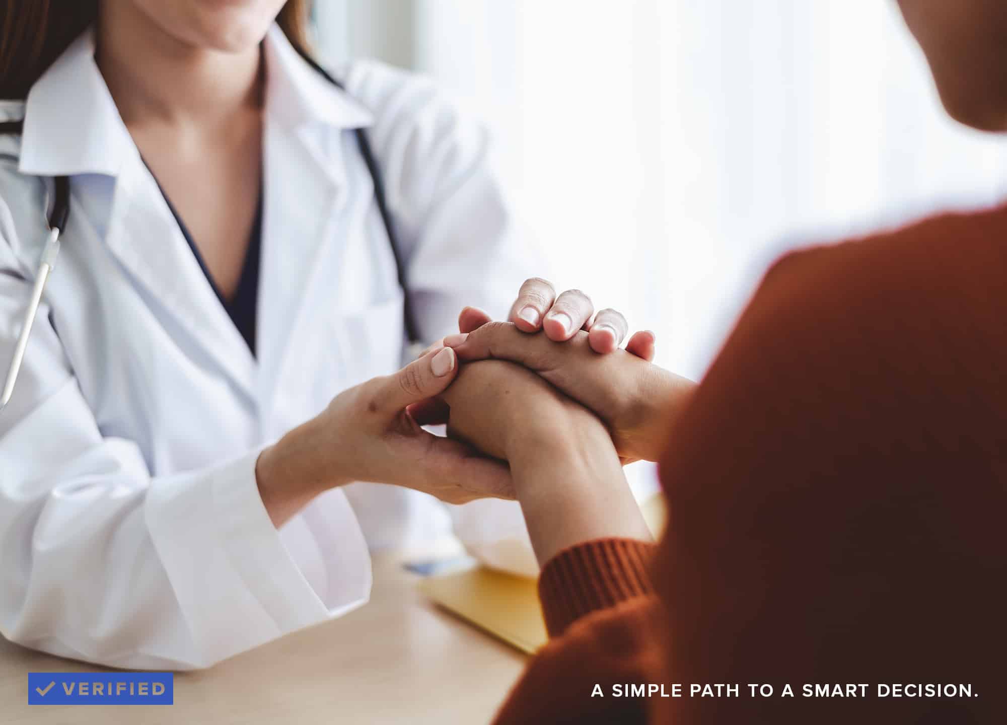 We asked RealSelf Verified doctors—doctors with vetted credentials—to weigh in on eight red-flag behaviors that reputable doctors never do.