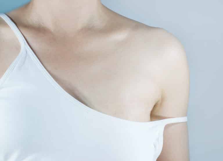One in eight women will be diagnosed with breast cancer and less than 30% of them know about their breast reconstruction options. We break down 5 options.