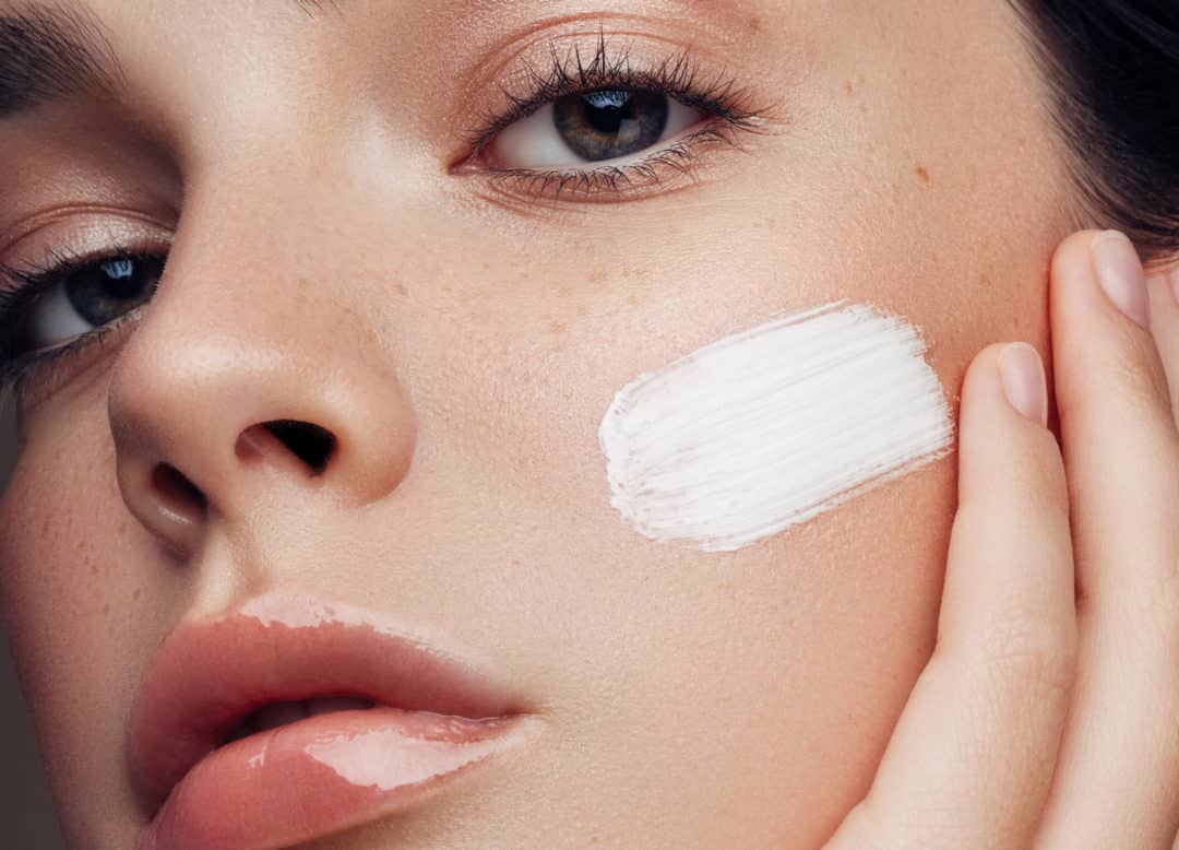 How to Use RetinA7 Tips & Tricks Derms Swear By RealSelf News