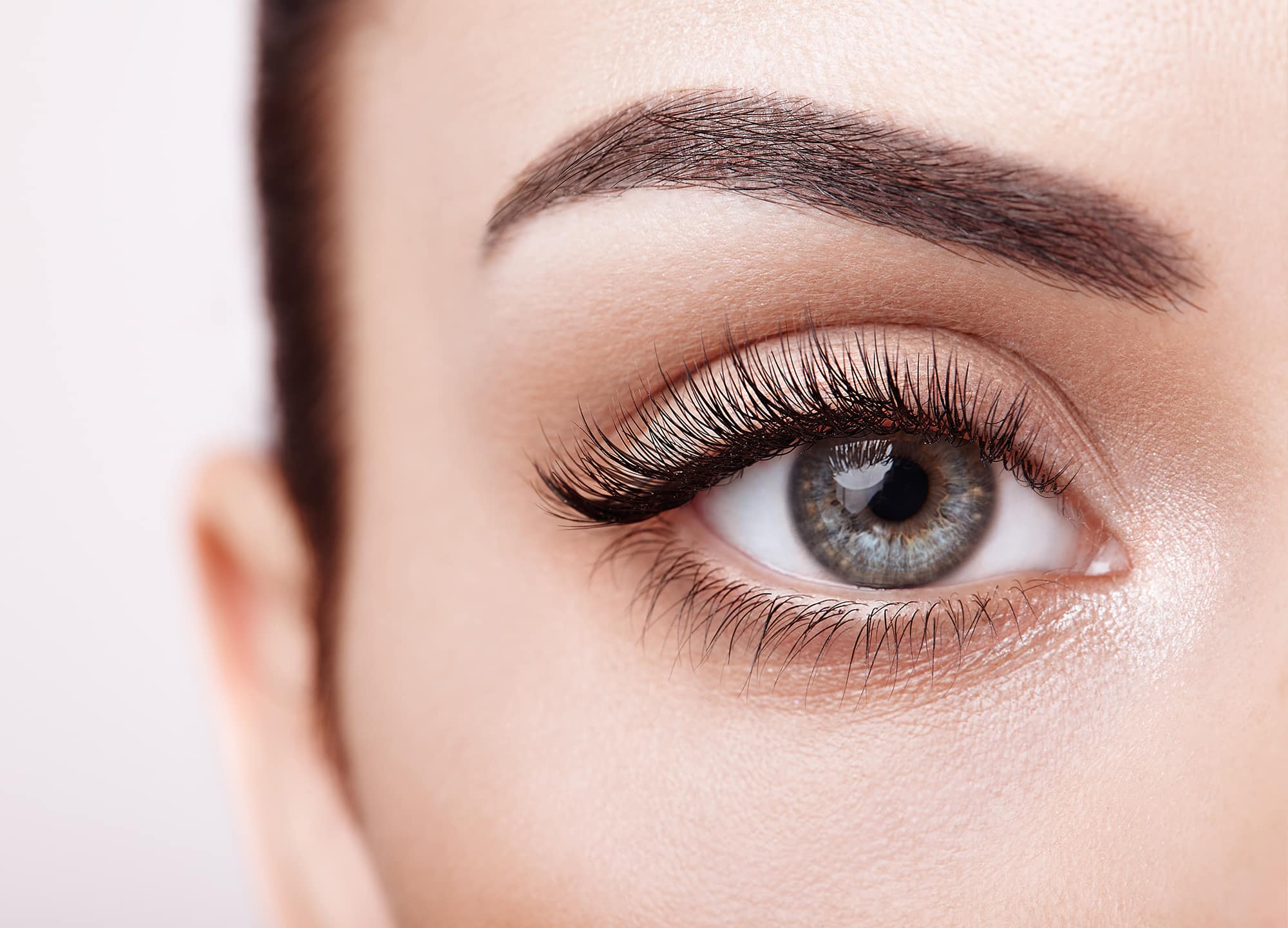 Enhancing Your Eyes: Your Ultimate Guide to Eyelid Makeup  