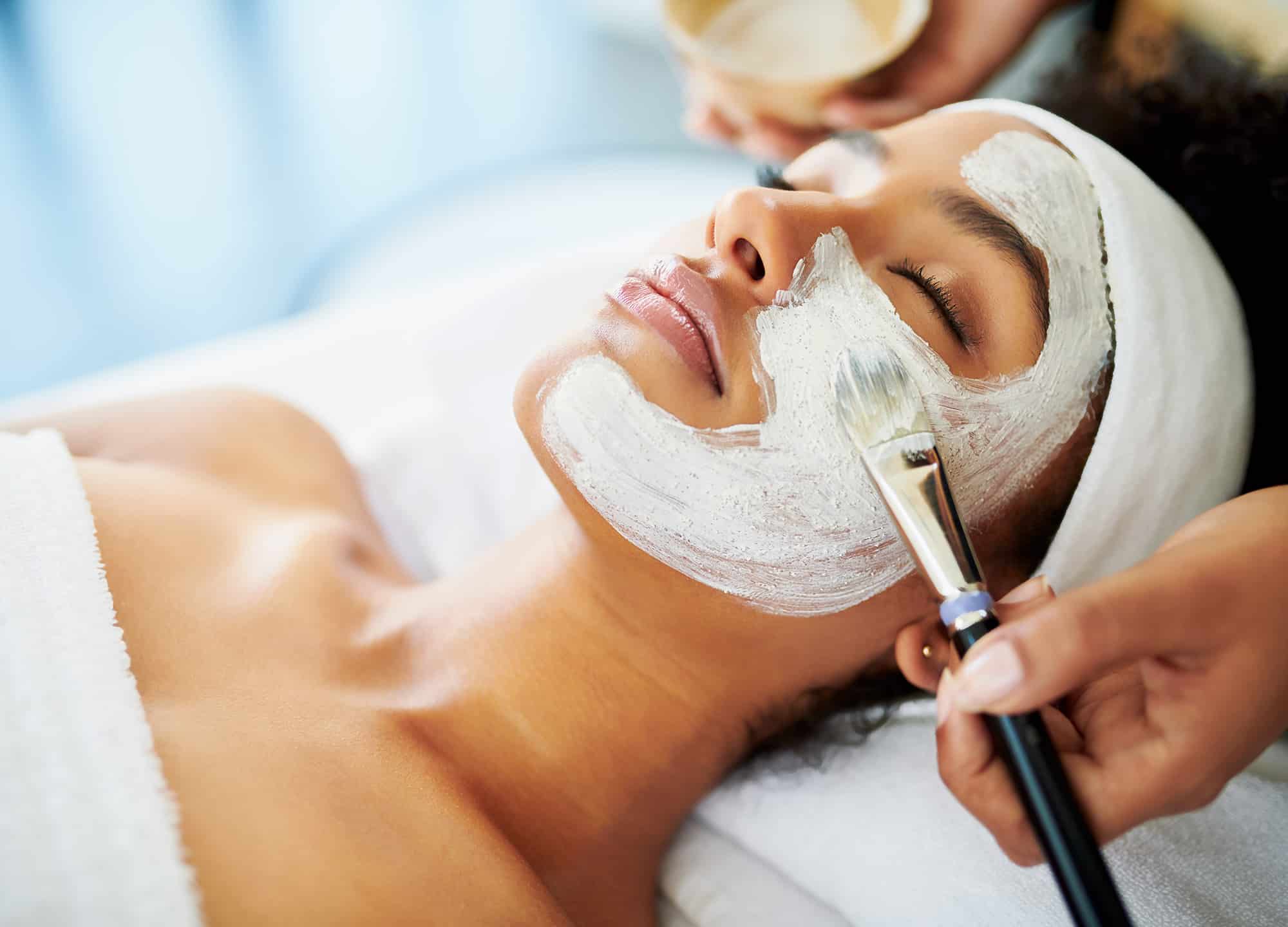 We asked two experts to break down exactly what should—and should never—happen during a facial appointment. Here's what to look out for.