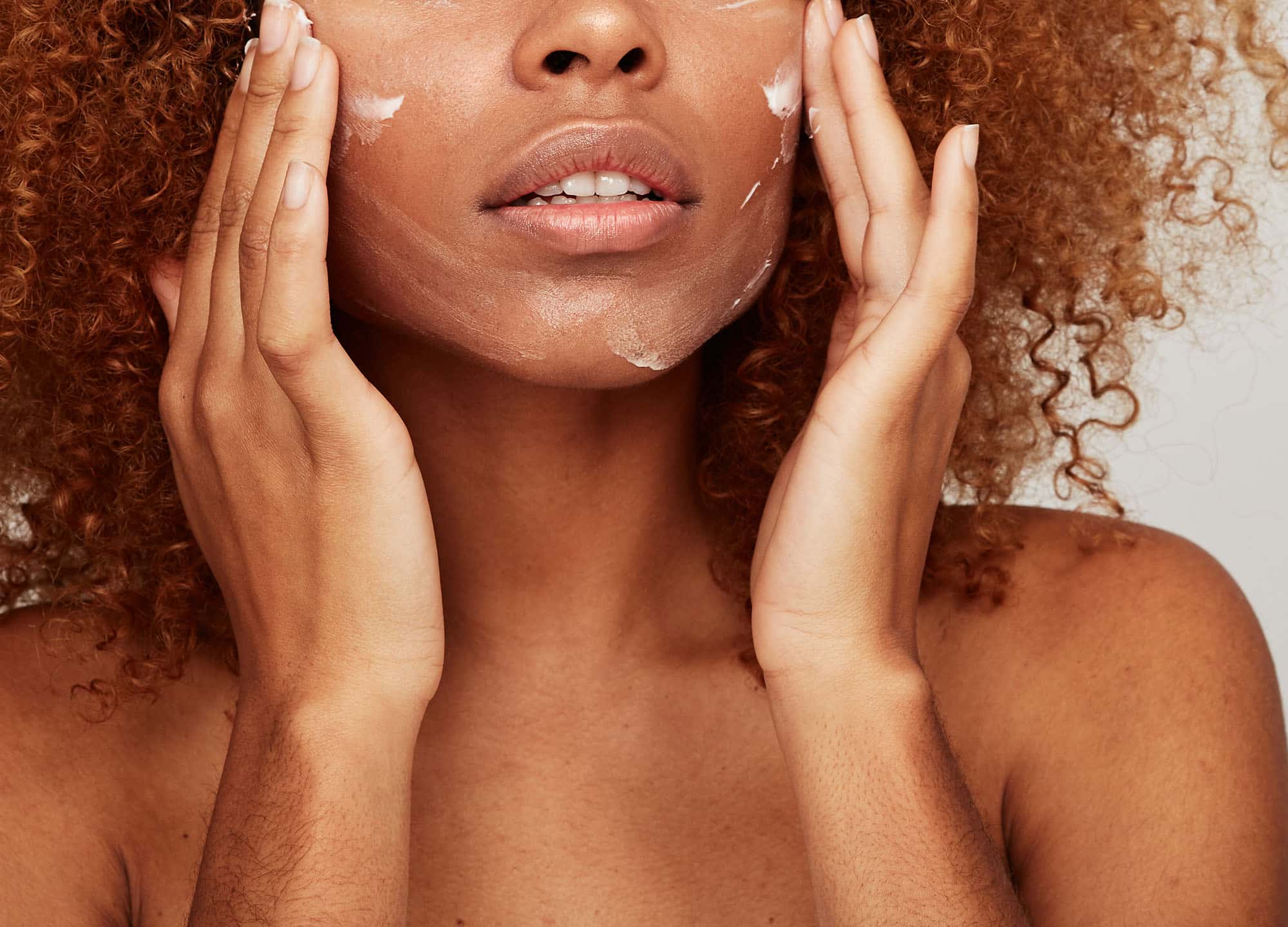 We all have skin issues, but when it comes to skin of color, there can be more issues than zits and wrinkles. Here are 4 pro tips on how to care for melanated skin.